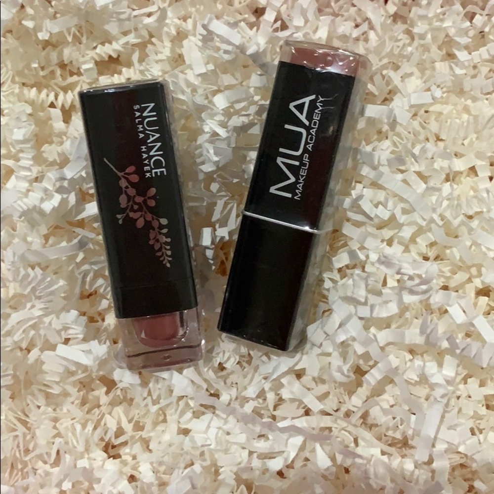 NWT Set of 2 Nude Lipsticks